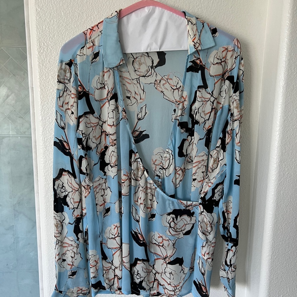 EUC Anthropologie Floral Wrap Top Sz. 8